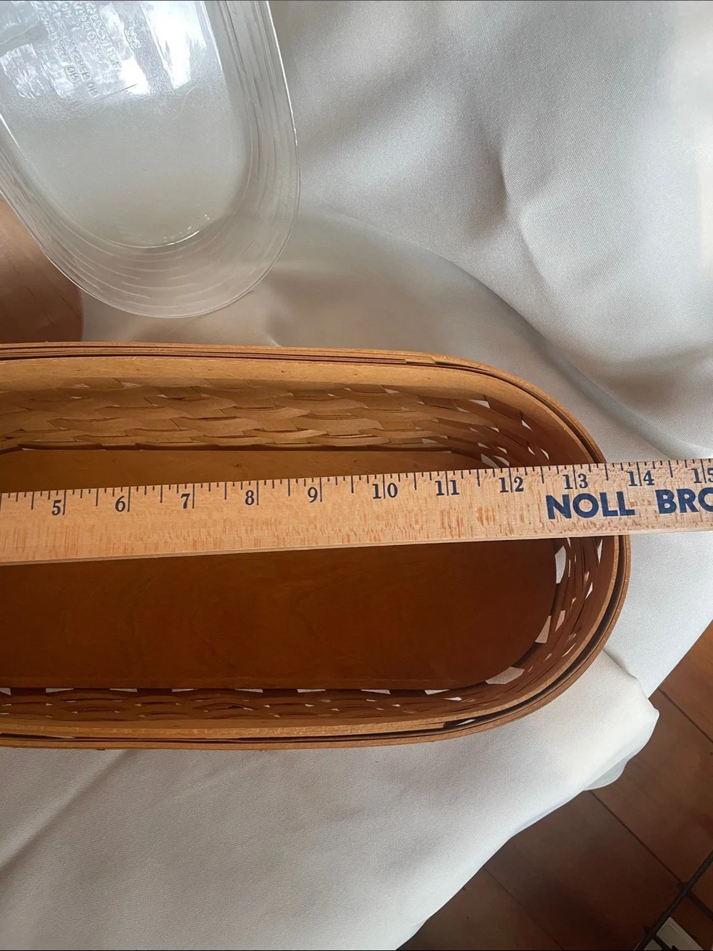 Longaberger 2006 Scalloped Boutique Basket with Protector & Lid - Like NEW